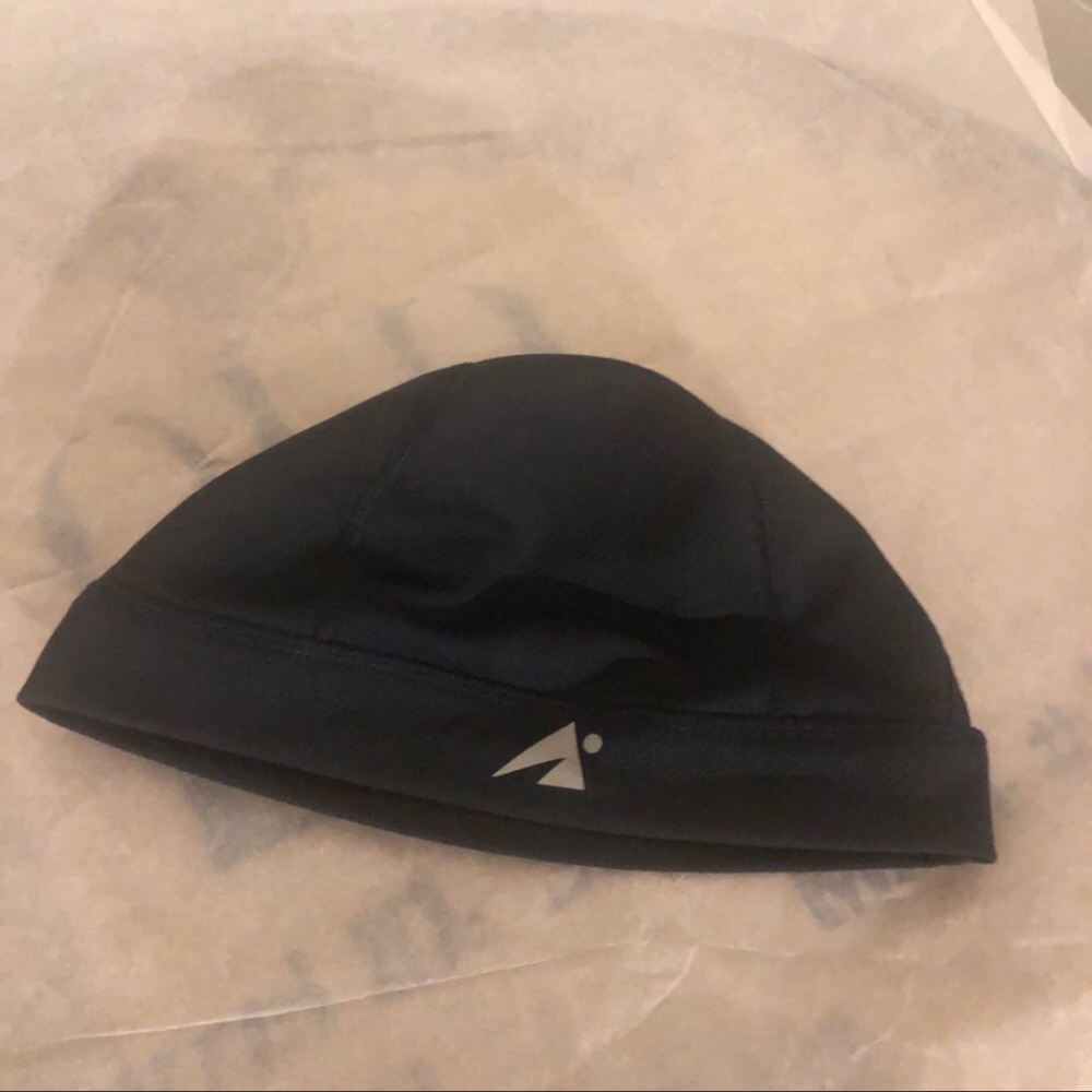 EMS Eastern Mountain Sports Hat w/ Ponytail Space